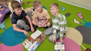 Dzień Książki w grupie 0A  - zdjęcie nr. 5