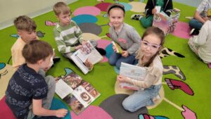 Dzień Książki w grupie 0A  - zdjęcie nr. 6